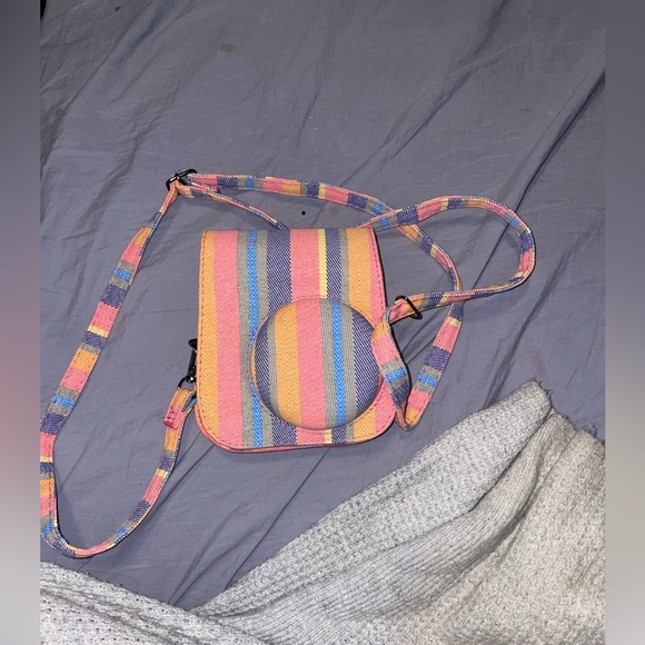 Polaroid camera CASE. (Does not include camera.) - Picture 4 of 5